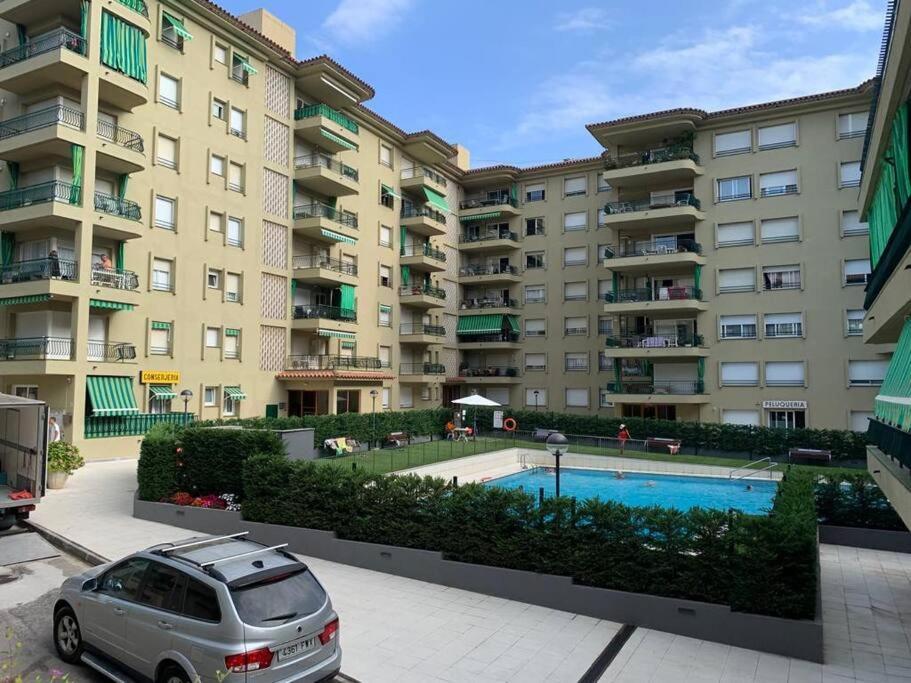 Amplio Apartamento Con Piscina Al Lado De La Playa Platja d'Aro Luaran gambar