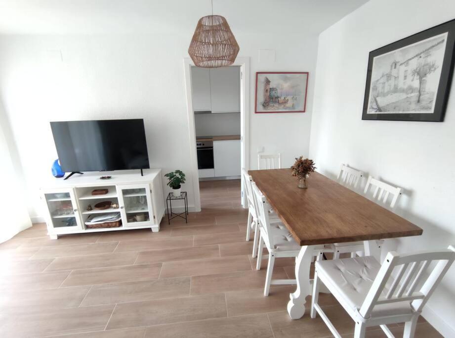 Amplio Apartamento Con Piscina Al Lado De La Playa Platja d'Aro Luaran gambar