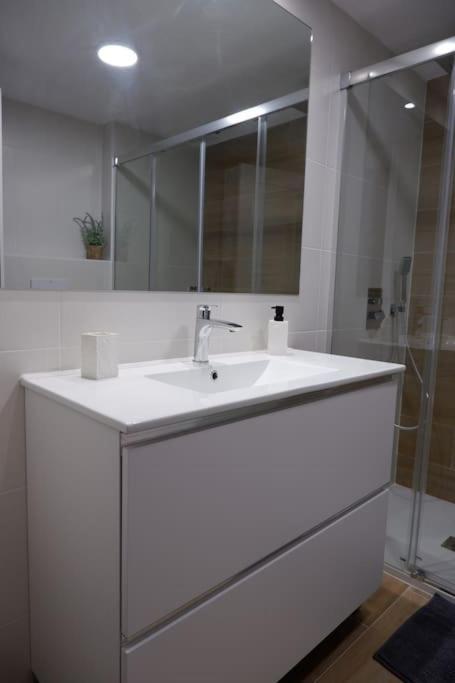 Amplio Apartamento Con Piscina Al Lado De La Playa Platja d'Aro Luaran gambar