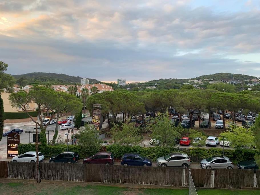 Amplio Apartamento Con Piscina Al Lado De La Playa Platja d'Aro Luaran gambar